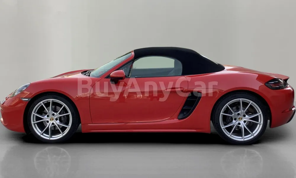 Vehicle photo 4