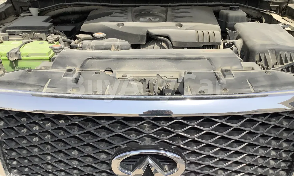 Vehicle photo 6