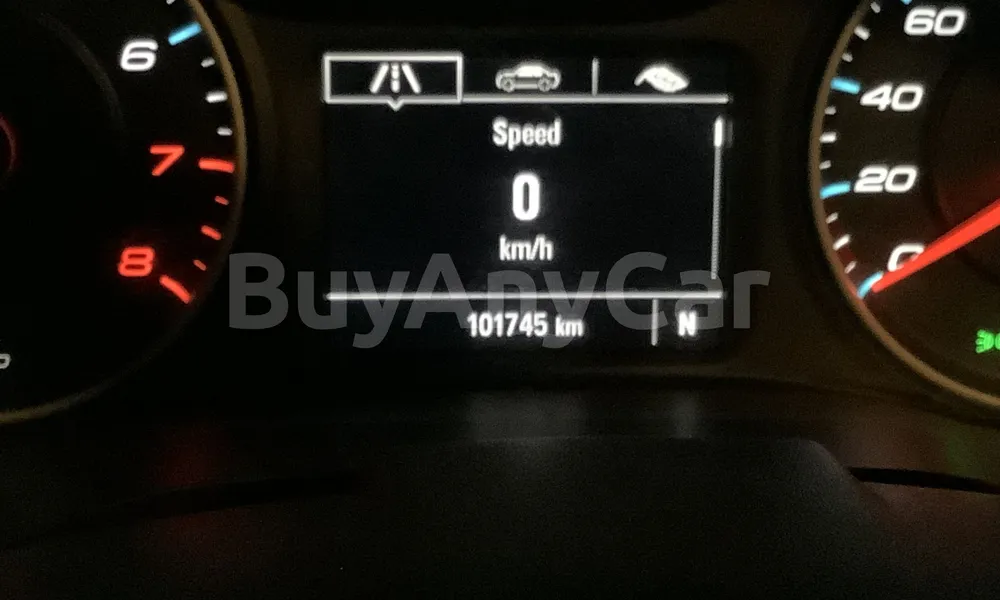 Vehicle photo 9