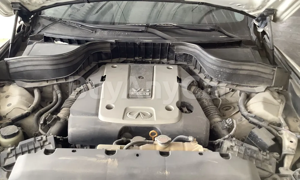 Vehicle photo 6