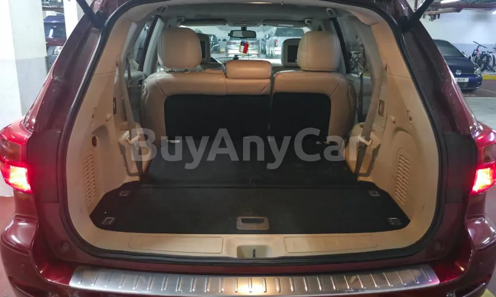Vehicle photo 10
