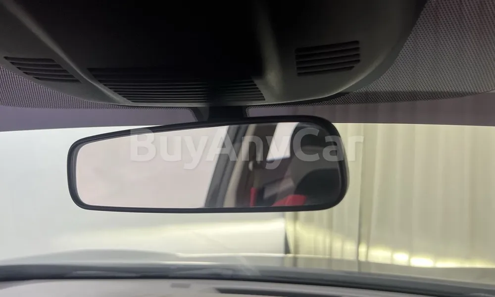 Vehicle photo 11