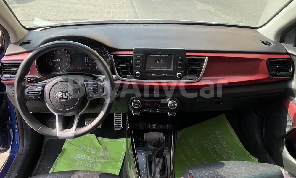 Vehicle photo 6