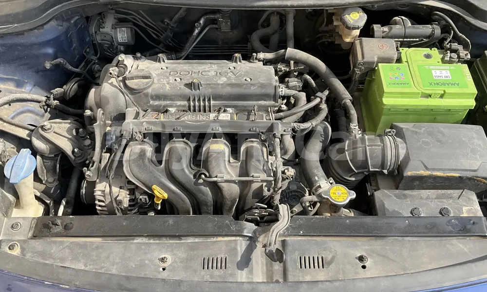 Vehicle photo 9
