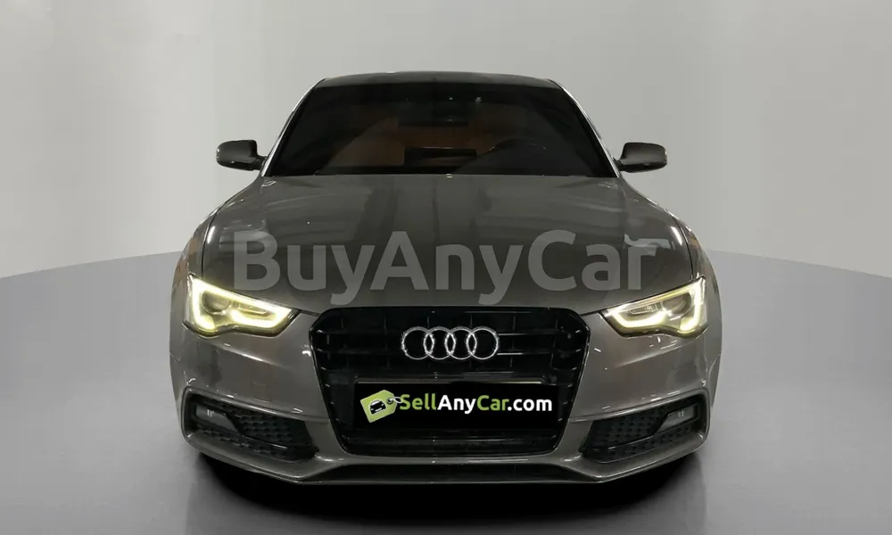 Vehicle photo 1