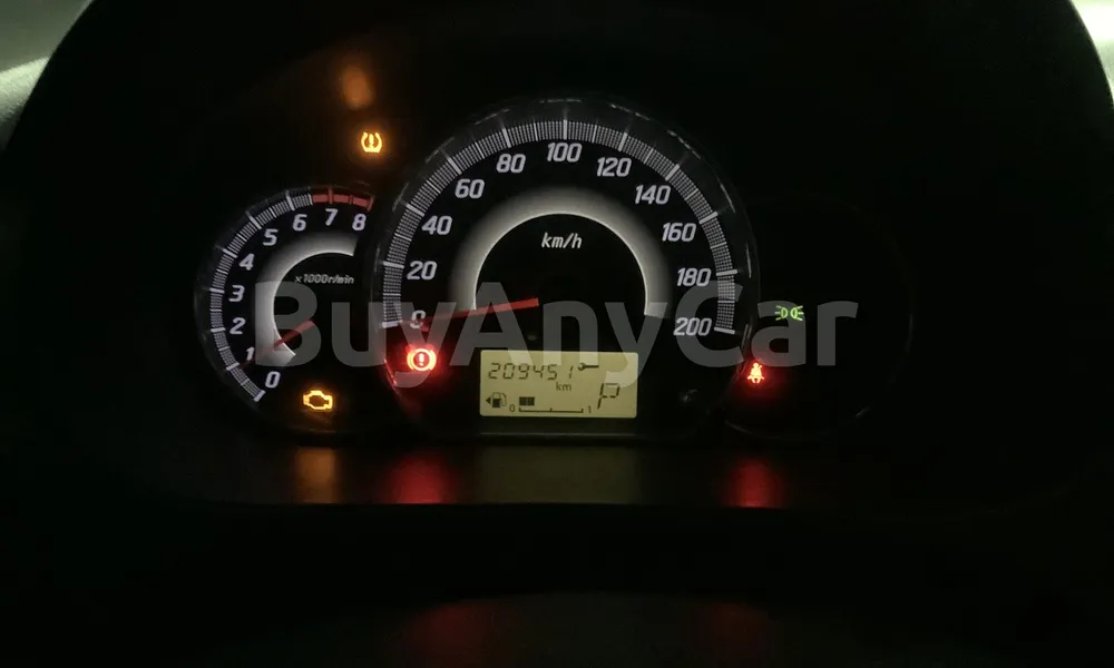 Vehicle photo 7