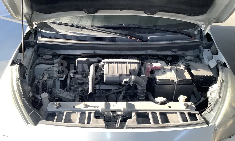 Vehicle photo 6