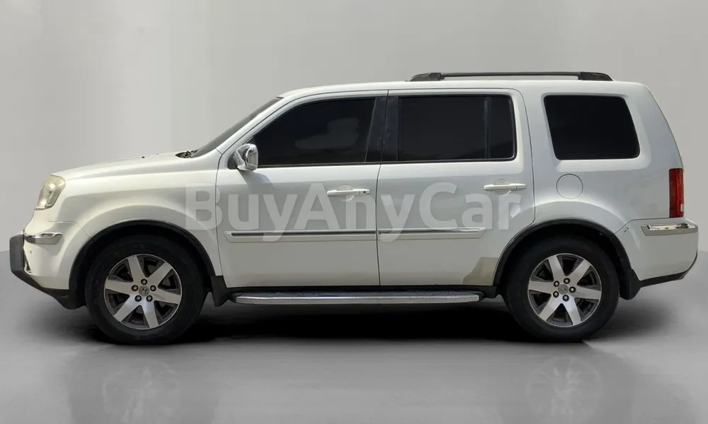Vehicle photo 4