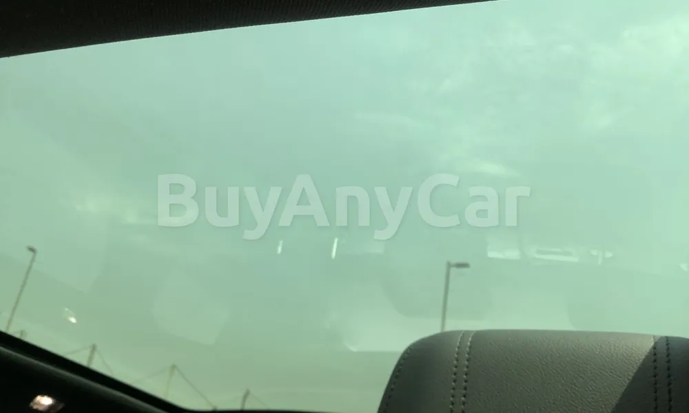 Vehicle photo 9