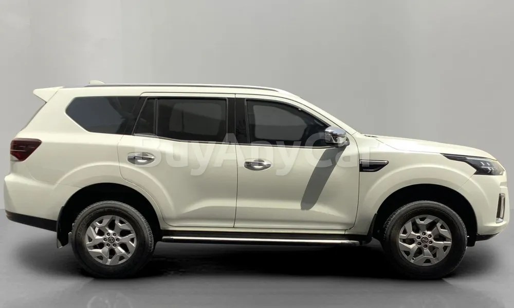 Vehicle photo 3