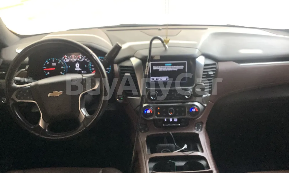 Vehicle photo 8