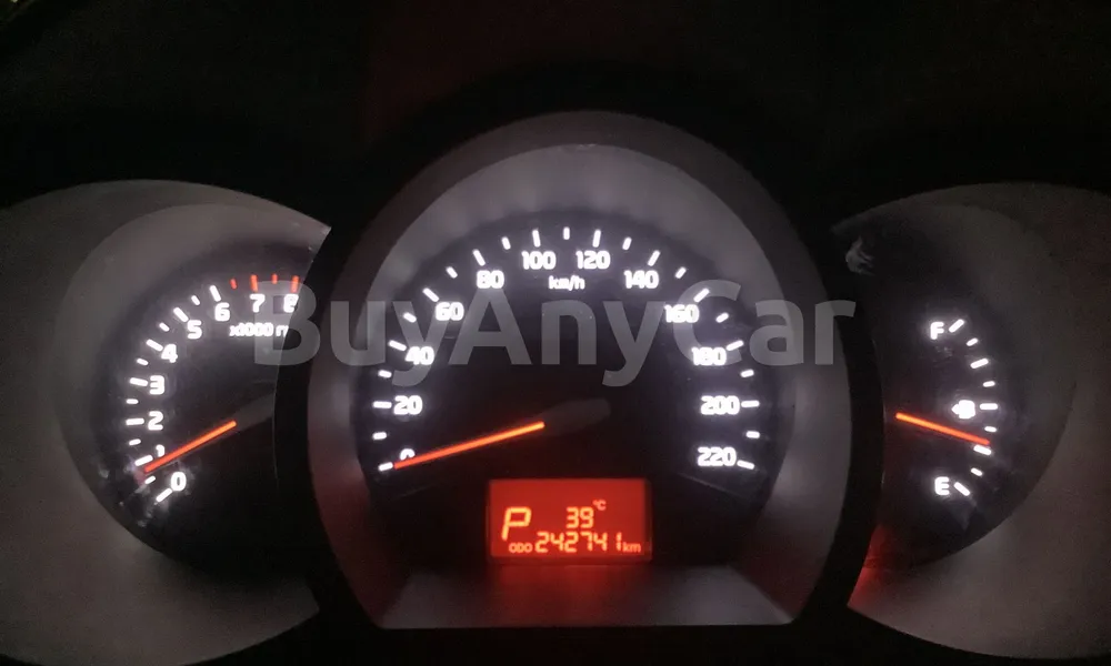 Vehicle photo 6