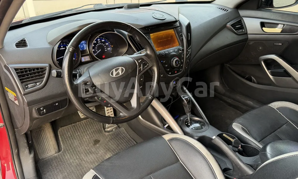 Vehicle photo 9