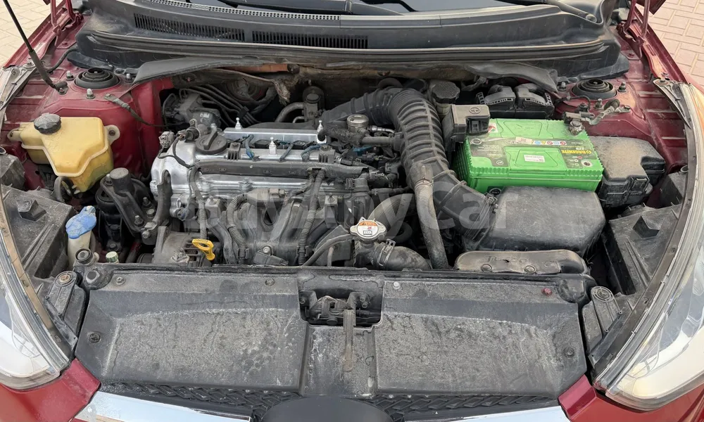Vehicle photo 8