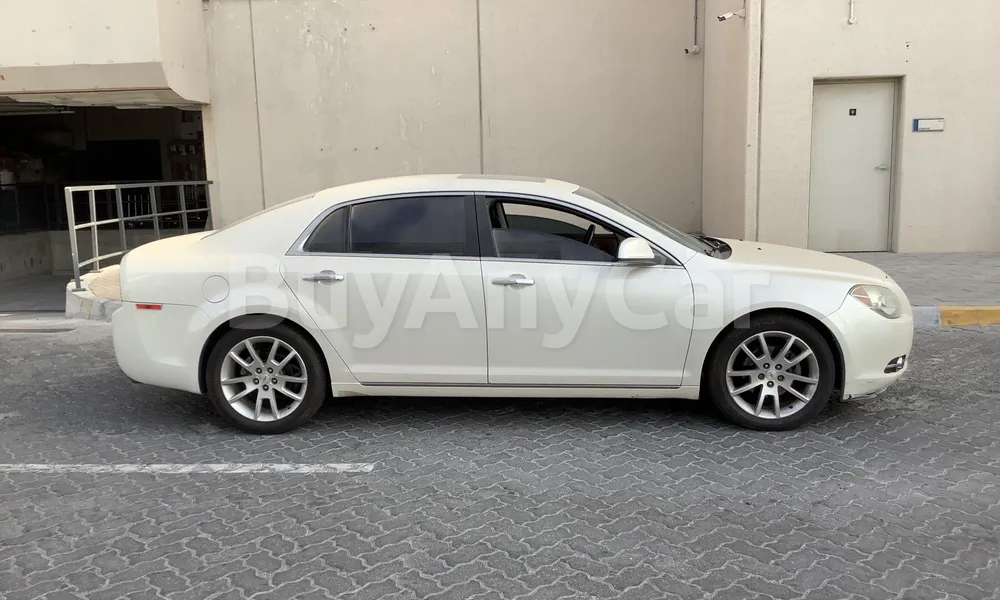 Vehicle photo 3