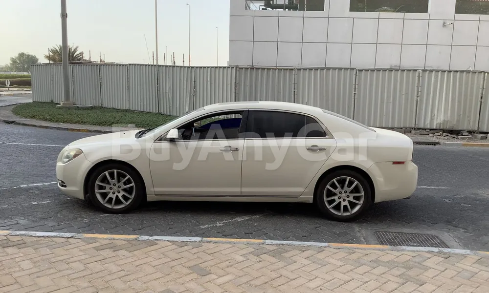 Vehicle photo 4