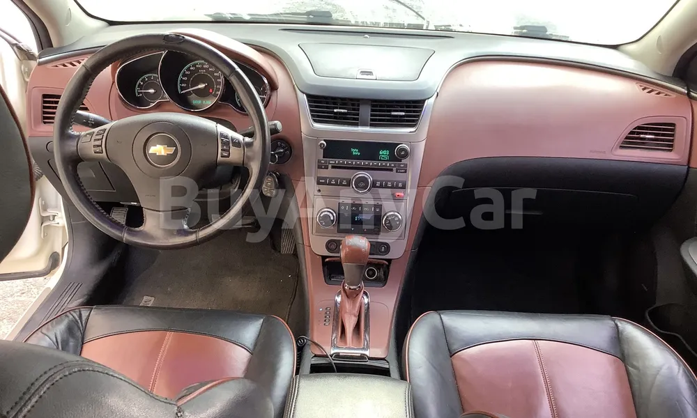 Vehicle photo 8