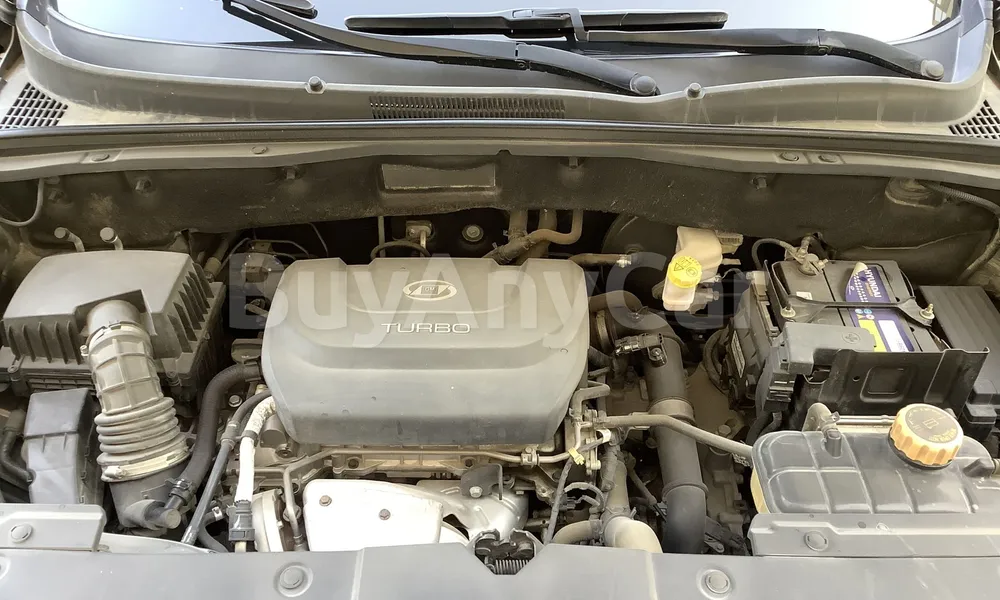 Vehicle photo 6