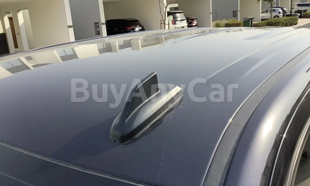 Vehicle photo 4
