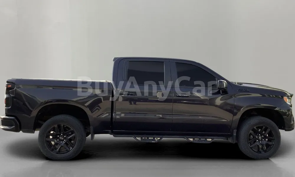Vehicle photo 3