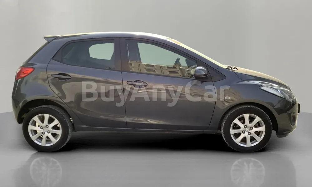 Vehicle photo 3