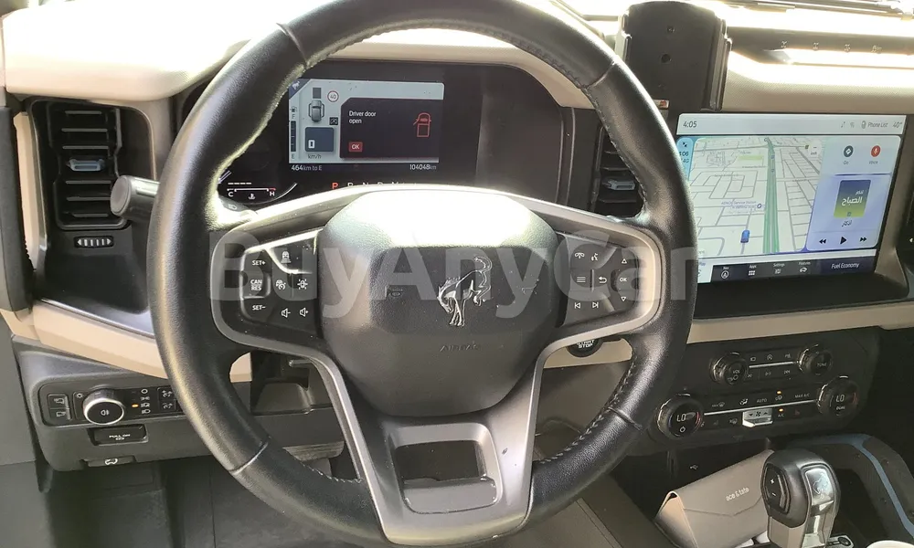 Vehicle photo 6