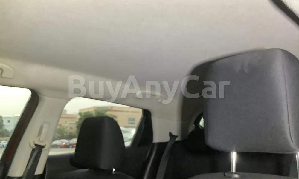 Vehicle photo 7