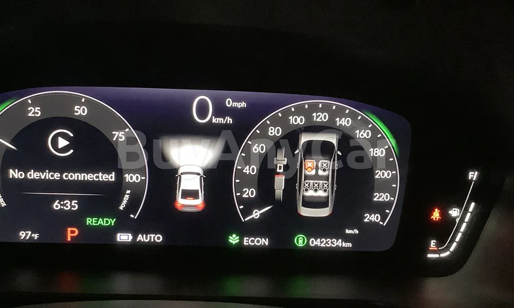 Vehicle photo 7