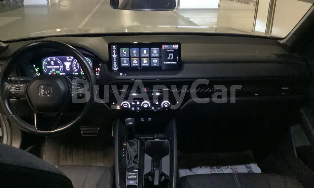 Vehicle photo 8