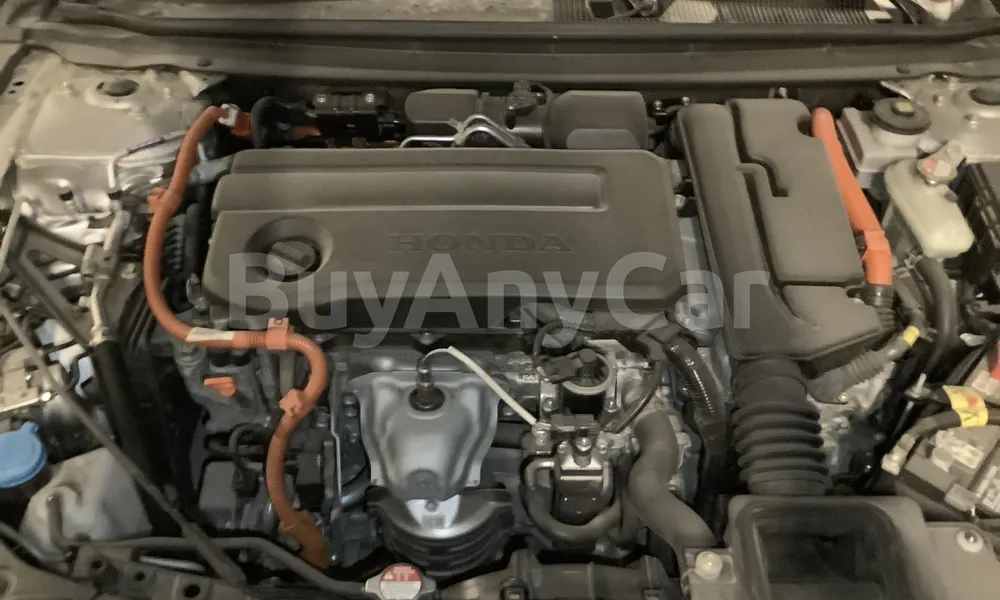 Vehicle photo 6