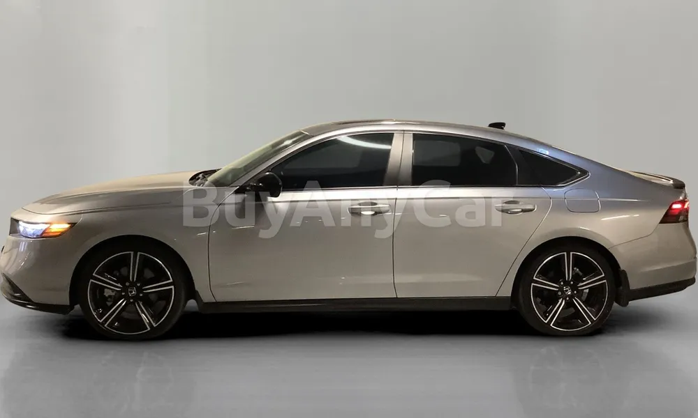Vehicle photo 5