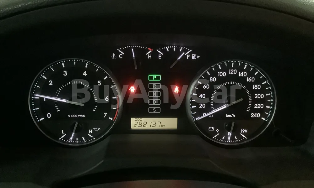 Vehicle photo 8