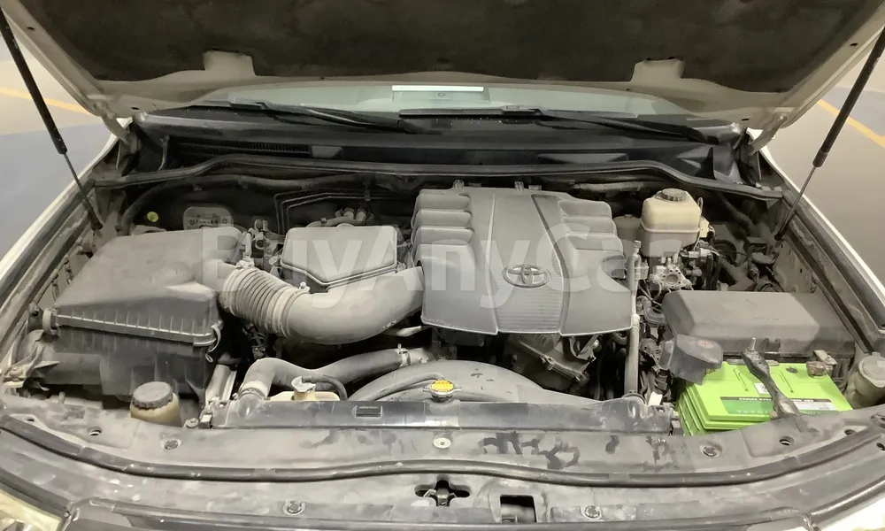 Vehicle photo 6