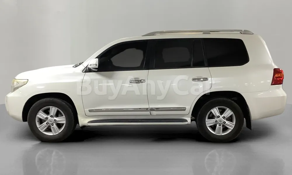 Vehicle photo 5
