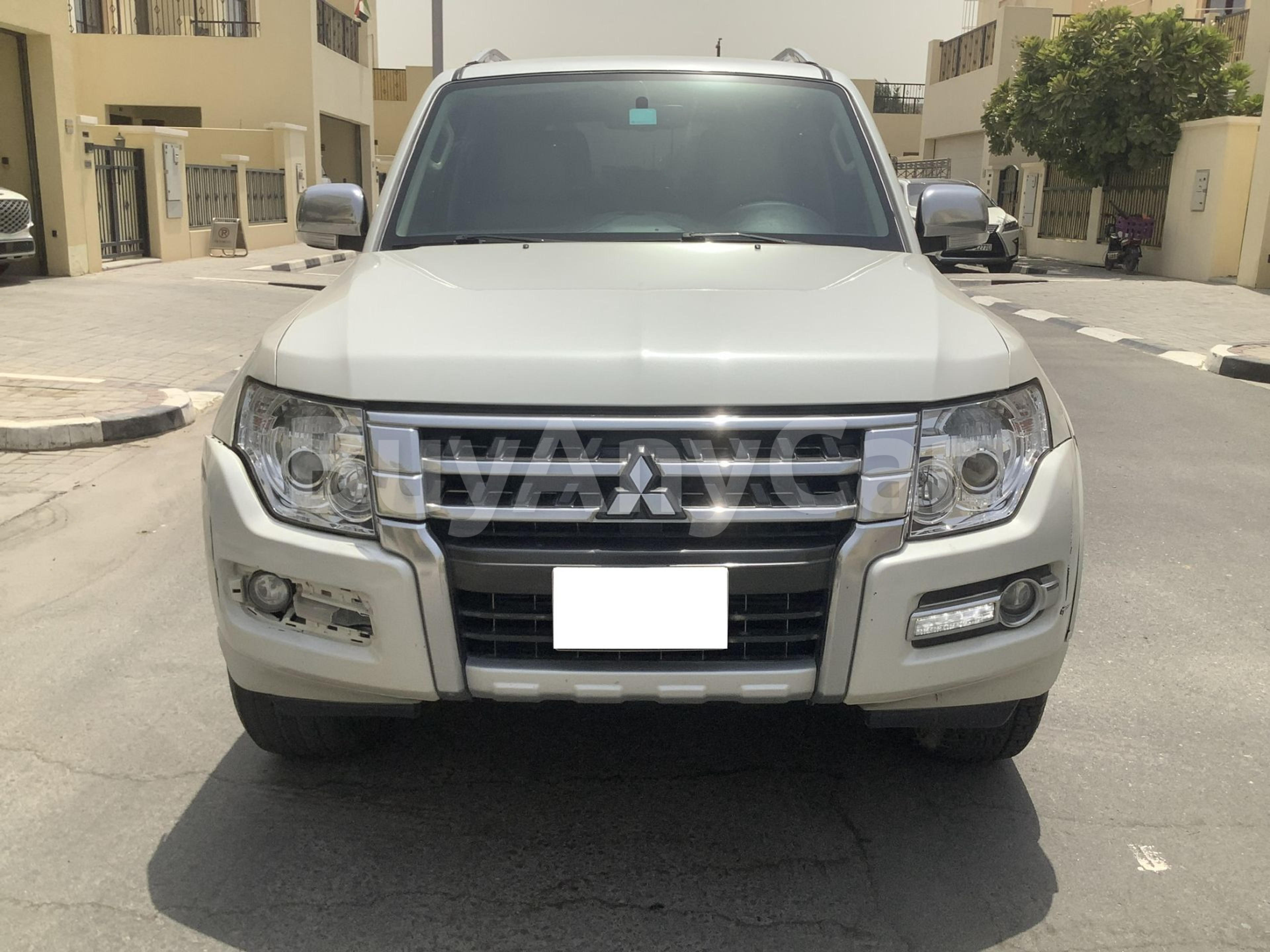 2016 Mitsubishi Pajero