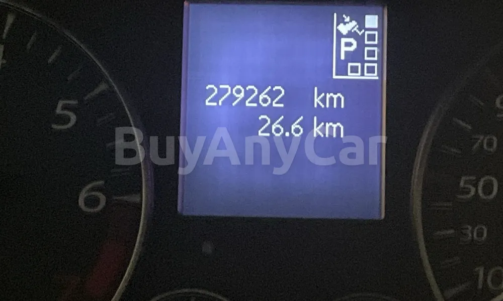 Vehicle photo 9