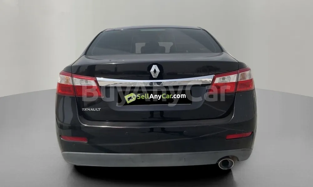 Vehicle photo 4