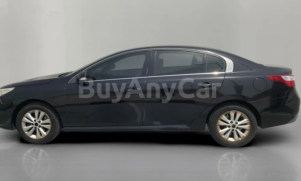 Vehicle photo 8
