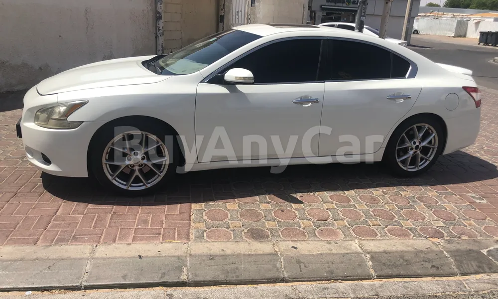 Vehicle photo 5