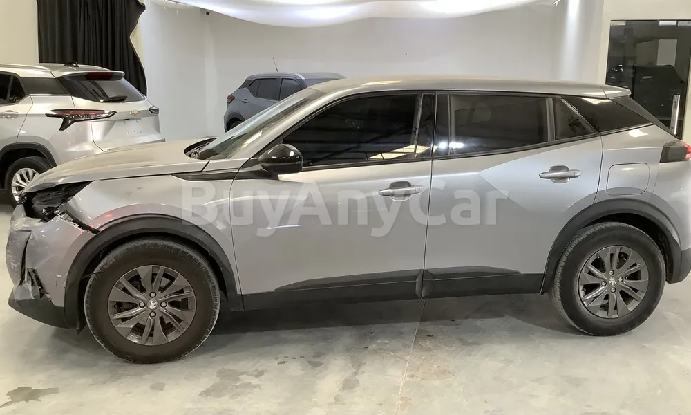 Vehicle photo 3