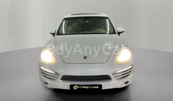 carsDetail