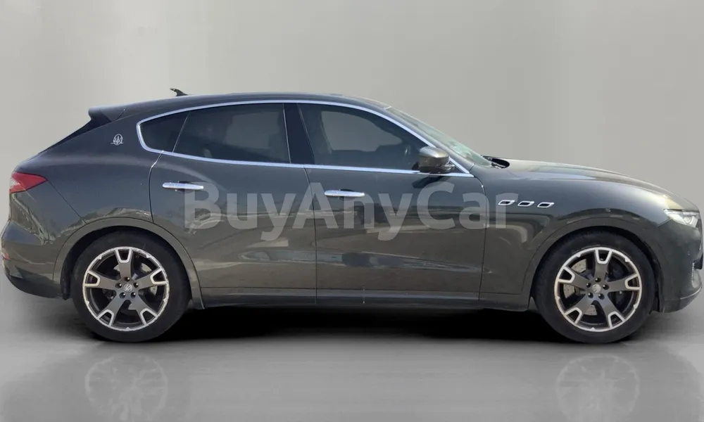 Vehicle photo 3