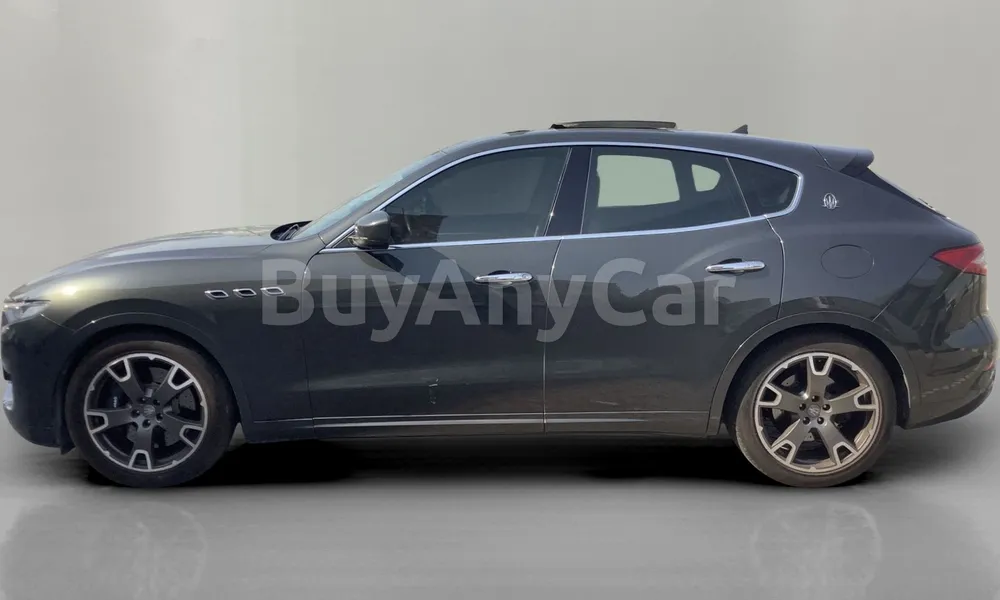 Vehicle photo 4