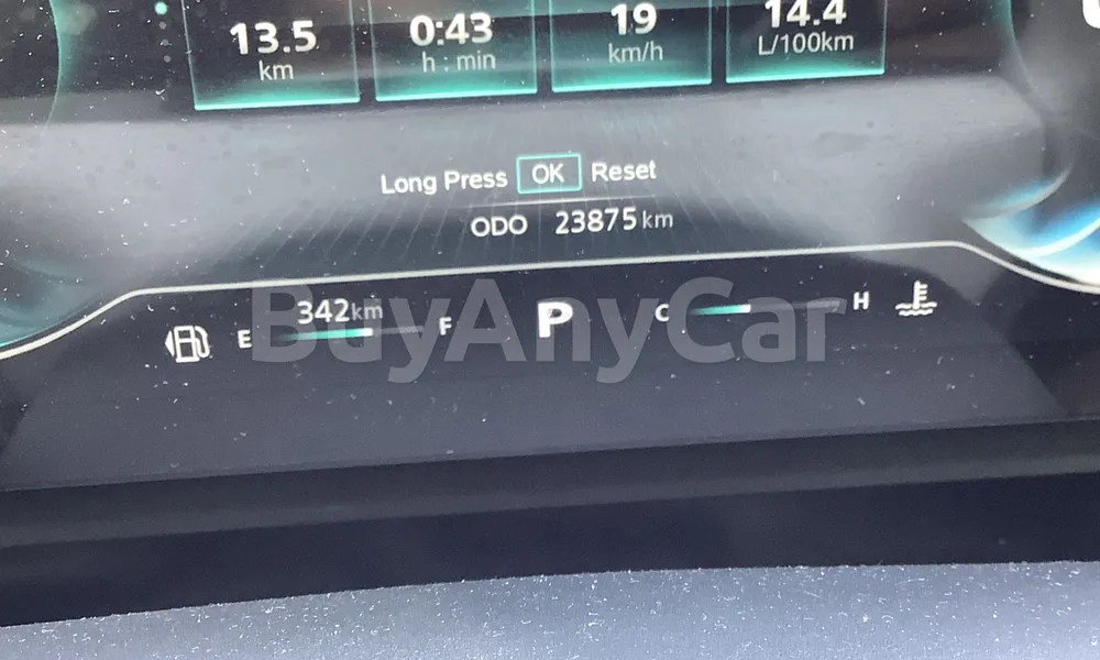 Vehicle photo 20