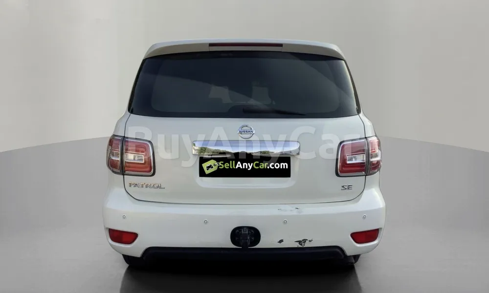 Vehicle photo 2