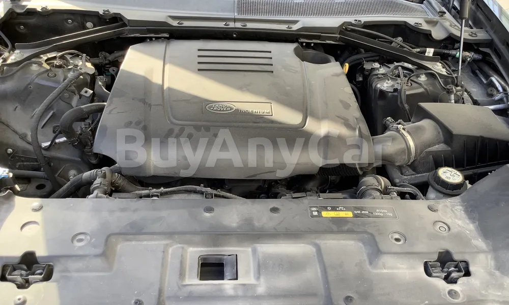 Vehicle photo 6