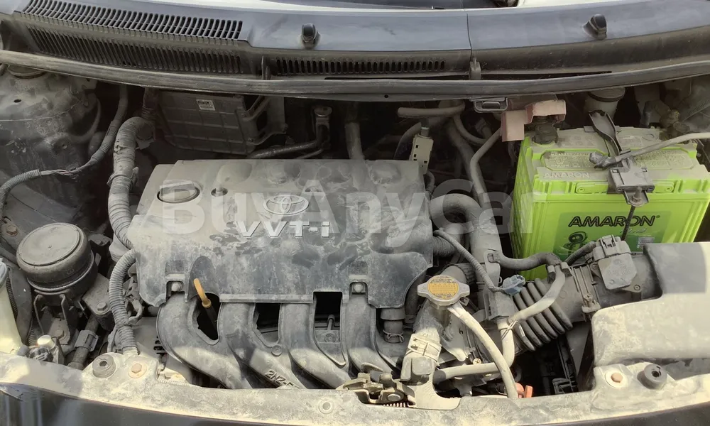 Vehicle photo 6