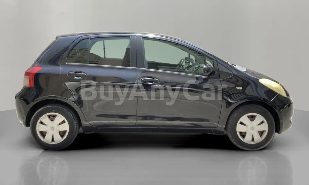 Vehicle photo 3