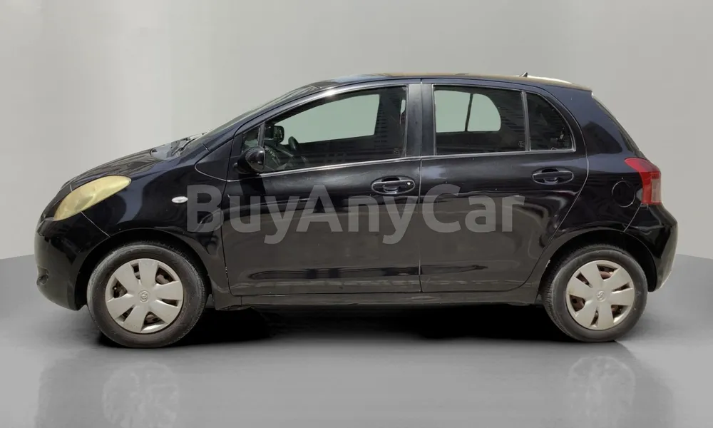 Vehicle photo 4