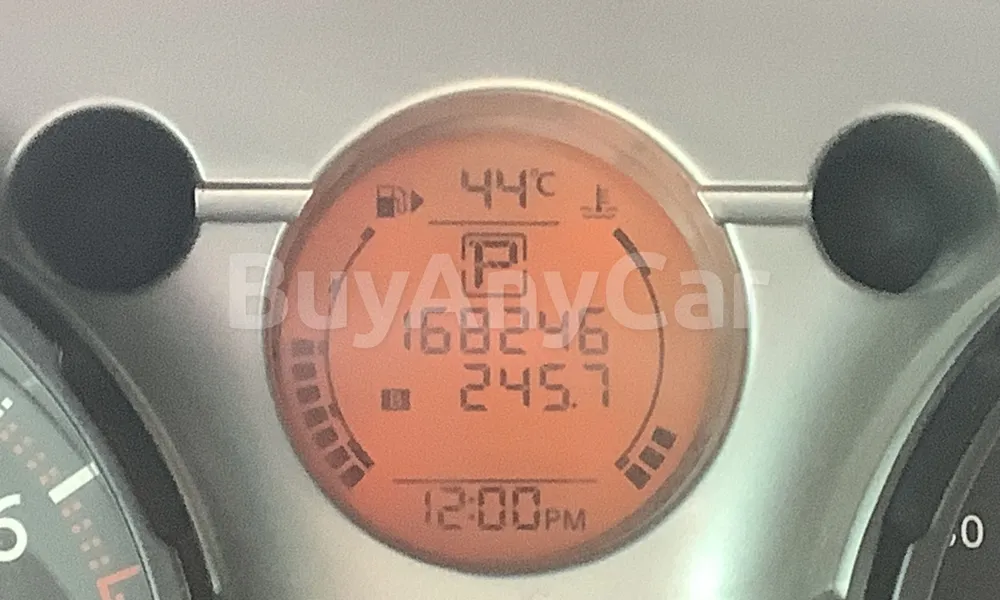 Vehicle photo 6